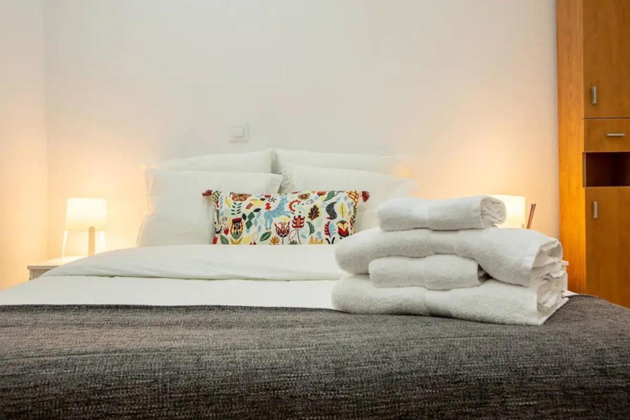 Cozy 1 Bedroom Near Rio * Madrid